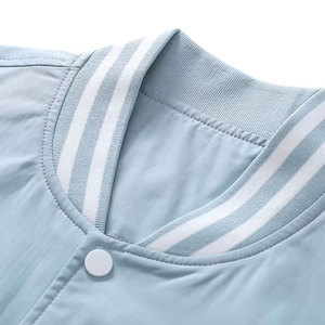 Chaqueta de Béisbol Varsity Unisex Personalizada de Lana para Primavera, Cuello Alto, Ecológica, Resistente al Viento, de Secado Rápido, Diseño de Parches, Logotipo Frontal - Product Image 2