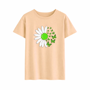 T-shirt graphique rose personnalisé pour femme, imprimé marguerite et papillon, en coton décontracté - Product Image 5