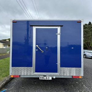 Carrito móvil de cocina completa para barbacoa, camión de comida para aperitivos y café con comida rápida, helado, perritos calientes hechos de aluminio duradero a la venta - Product Image 5