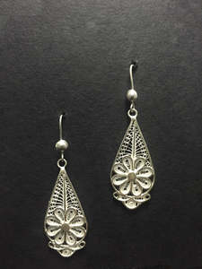 Pendientes de tuerca florales clásicos de alta calidad superventas, suministro directo indio de alta calidad con brillo brillante directo desde la India - Product Image 3