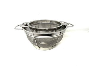 Elegant Stainless Steel <b>Colander</b> With Food Safe Finished Combines Practicality With Sophisticated Look For Stylish Kitchens - Product Image 3