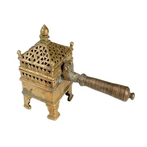 Best Selling Brass Smeller Dani For Centerpiece Wedding Uses Luxury Brass Latest Incense Burner For Table Decoration
