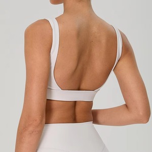 Top Deportivo de Yoga Rosa con Cuello Cuadrado para Mujer, de Alta Sujeción, Transpirable, con Tirantes Anchos, Estilo Crop Top Largo para Gimnasio, con Logotipo Frontal - Product Image 2