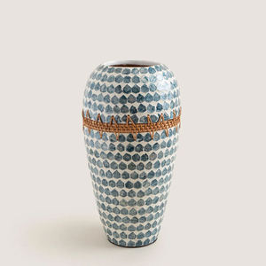 Vase incrusté de nacre avec détail en rotin tissé Vase décoratif fait à la main Shell Capiz pour la maison Style moderne Vietnam vente en gros - Product Image 1