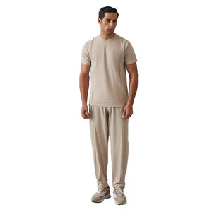 Tissu doux respirant Beige Co Ord tenue haut à manches courtes et pantalon pour hommes vêtements décontractés ensemble deux pièces - Product Image 1