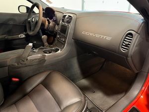 เชฟโรเลต คอร์เวทท์ ซี06 3แอลแซด คูเป้ ปี 2011 ขับเคลื่อนล้อหลัง เกียร์อัตโนมัติ เบาะหนัง พวงมาลัยซ้าย แร็คหลังคาอะลูมิเนียม ขนาดยาง R17 - Product Image 5