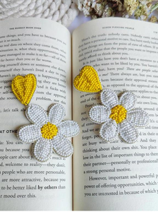 Pendientes hechos a mano con cuentas y diseño floral multicolor Ideal para uso festivo Regalo de estilo diario - Product Image 4