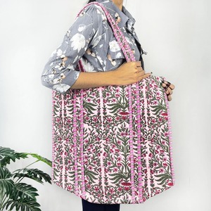 Bolsa de Mano Tradicional Ecológica para Mujer, 100% Algodón Puro, con Estampado Floral, Hecha a Mano, Acolchada, Ligera, de 18 Pulgadas - Product Image 2