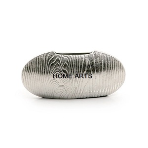 Proveedor al por mayor florero de aluminio color plata florero Mesa centros de mesa jarrón para accesorios de decoración del hogar - Product Image 6