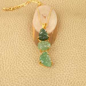 Collar con colgante de cuarzo verde fresa natural, accesorios de moda hip hop, chapado en oro de 18k, collar con triple piedra preciosa - Product Image 5