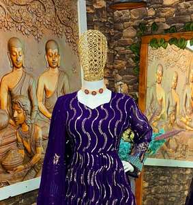 ROBE DE SOIRÉE AVEC BRODERIE TRAVAIL - Product Image 3