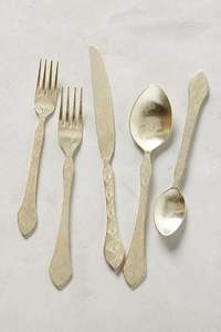 Juego de cubiertos de acero inoxidable de alta calidad con diseño moderno y asas ligeras para una experiencia gastronómica cómoda - Product Image 6