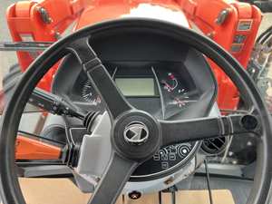 Tractor M7-172 PREMIUM 2021 - Solución Agrícola Avanzada de Alta Potencia - Product Image 6