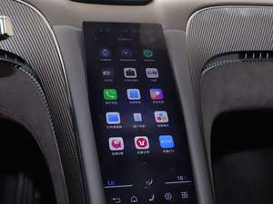 Auto de Lujo Alemán U 9 Modelo 2024 Edición Estándar Motor Turbo de Gasolina Neumáticos R17 Asientos Oscuros Izquierdos Transmisión Semi-Automática - Product Image 4