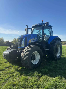 Tracteur New Holland T8040 haute performance, système hydraulique avancé pour l'agriculture - Product Image 4