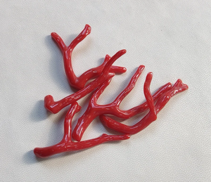 Palo de coral rojo italiano natural genuino, palo pulido de coral rojo italiano natural 100%. Palo Coral Brillante Pulido, Palo Coral - Product Image 2