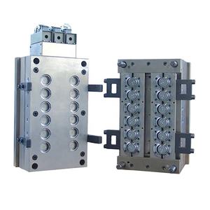 Électronique avancée et moules en plastique artisanaux fabriqués à la main au Vietnam - Product Image 4