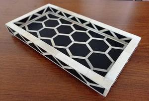 Bandeja decorativa con incrustaciones de hueso con patrón floral de proveedor indio para exhibición de desayuno y organización de artículos de India - Product Image 2