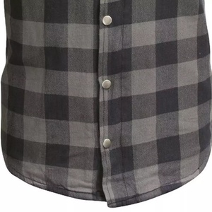 Chemises en flanelle de style moto classique fabriquées en usine, sur mesure, avec boutons recouverts réglables, 100% coton, style streetwear pour hommes - Product Image 4