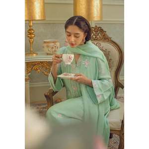 Ensemble chemise et dupatta en satin rose menthe - Product Image 2