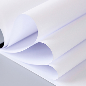 Papier de copie A4 en vrac pour l'impression de l'école de bureau Papier polyvalent lisse à haute luminosité Fournisseur en gros mondial - Product Image 1