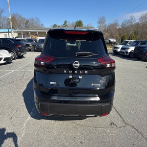 Nissan Rogue SV 2024 en EXCELENTE ESTADO - Product Image 3