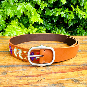 Pazli เข็มขัดหนังวัวแท้ดีไซน์เนอร์สำหรับทุกเพศปักด้ายลายดอกไม้สีเงินด้านสไตล์ลำลองแบบกำหนดเองสังกะสี - Product Image 3