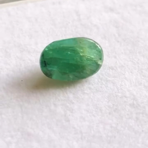 Calidad AAA 4.71cts Esmeralda zambiana Lustre excepcional Corte perfecto Pulido Corte ovalado Piedras preciosas sueltas para joyería certificada - Product Image 1