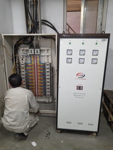 Stabilisateur de régulateur de tension triphasé de haute qualité avec cuivre de servomoteur automatique à courant continu de 15 KVA-600 KVA du Vietnam - Product Image 6