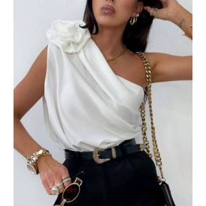 Blusa Mybeefashion para Mujer con Detalle de Rosa, Blanca, Talla S, Diseño Elegante - Product Image 2