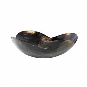 Bol en agate décoratif ultra brillant fabriqué à la main fabriqué en Inde à partir de corne de buffle naturelle et élégante forme ovale - Product Image 2