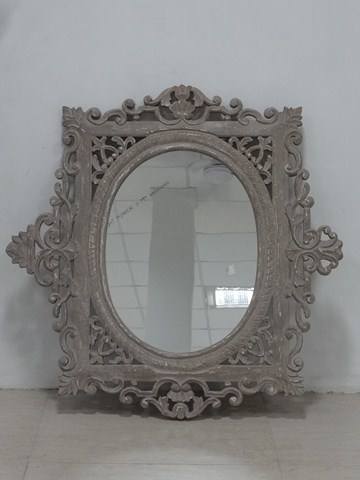 กระจกติดผนัง