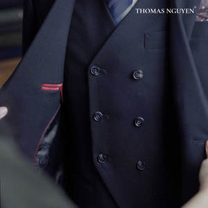 Traje de Boda de Tres Piezas para Hombre en Azul Marino Infinite Love, con Chaqueta, Pantalones y Chaleco, Vietnam. - Product Image 5