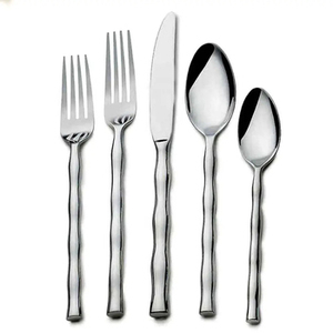 Ensemble de couverts cuillère en argent avec poignée en forme de clé Couverts en acier inoxydable de qualité supérieure Idéal pour les mariages, restaurants et hôtels - Product Image 3