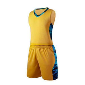 Uniformes de basket-ball professionnels sans manches de haute qualité Ensemble confortable et respirant Style Techniques lavées disponibles à la vente - Product Image 5