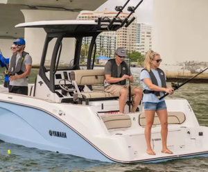 Bateau de pêche d'occasion 2025 Advancedd FSH Spor_t E Editionn CenterConsole, durable, pour la pêche en haute mer, 22 pieds avec remorque - Product Image 6