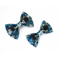 Vente en gros personnalisée Fleurs bleues Chien Noeud papillon Accessoire floral pour animaux de compagnie pour colliers Laisses Harnais