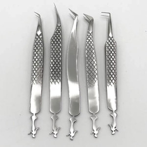 Professional Stainless Steel Eyelash Bottom Grip Tweezers with Textured Design Durable & Anti-Static - Product Image 4