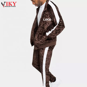 Vêtements de sport pour hommes, survêtement en velours de qualité supérieure avec différents styles uniques pour hommes de VIKY INDUSTRIES - Product Image 6