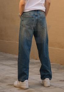 2025 personalizado ligero desgastado alto estiramiento Micro Flare azul oscuro suelto recto ajuste media cintura Jeans frente crudo dobladillo moda de los hombres - Product Image 6
