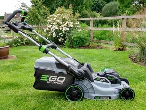 เครื่องตัดหญ้าแบบขับเคลื่อนด้วยตัวเองรุ่นนวัตกรรมใหม่ Ego Power Plus 1000 LM2236SP พร้อมแบตเตอรี่ 56 โวลต์ และใบมีดขนาด 22 นิ้ว - Product Image 6