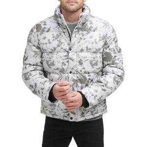 Blouson d'hiver matelassé pour homme personnalisé, style streetwear, capuche, veste chauffante en duvet avec logo frontal, fermeture éclair en toile - Product Image 1