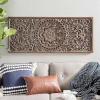Panneau mural en bois sculpté à motifs floraux tropicaux, en bois d'acajou de haute qualité avec finition antique pour la décoration murale de la maison.