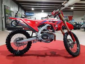 Talarias X3 de Venta Rápida, Motocicleta de Carreras de Dos Tiempos y 49 cc con Motor de 60 V y 8000 W, Velocidad Máxima de 61-80 km/h, Lista para Enviar - Product Image 3