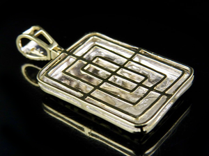 Personalizar alta calidad plata esterlina chapado en oro Moissanite diamante colgante joyería para hombres - Product Image 4