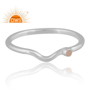 Nuevas llegadas Anillo de ópalo etíope natural de plata esterlina Diseño personalizado Proveedor de joyas Colección delicada - Product Image 3