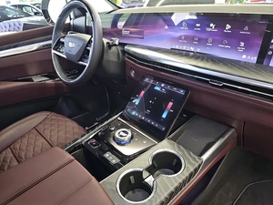 Nuevo Cadillac Escalade Sport 2025 de 7 Plazas, 8 Cilindros, 4000+cc, 499hp, Gasolina, Transmisión Automática, Volante a la Izquierda - Product Image 3