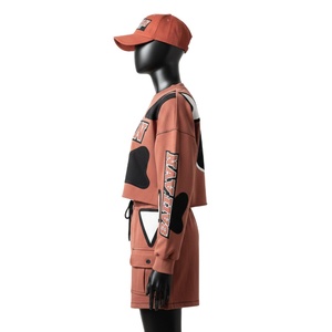 ชุดเซ็ตเสื้อสเวตเชิ้ตผ้าฝ้ายเฟรนช์เทอร์รี่สำหรับผู้หญิง 100% ผ้าฝ้าย 280 GSM เนื้อนุ่ม ผสมผสานดีไซน์แผงผ้าพิมพ์ลายพัฟพร้อมโลโก้สั่งทำพิเศษ - Product Image 3