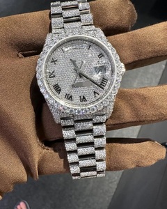 Montre de luxe unisexe en diamant VVS Moissanite 20mm avec bracelet en acier inoxydable Cadran en verre étanche à quartz personnalisé Style d'affaires à la mode - Product Image 1