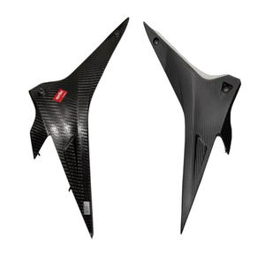 Panel Lateral Derecho de Fibra de Carbono Original para Aprilia RSV4, Carenado de Motocicleta 895396/890966 - Product Image 1
